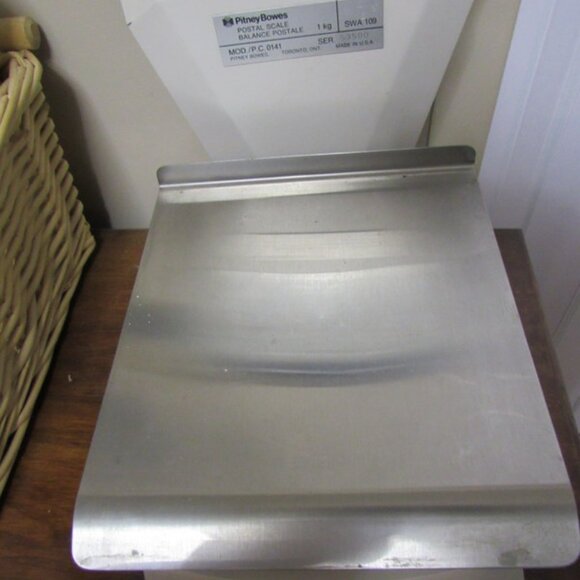 Vintage Bitney Bowes Postal Scale - Picture 3 of 4